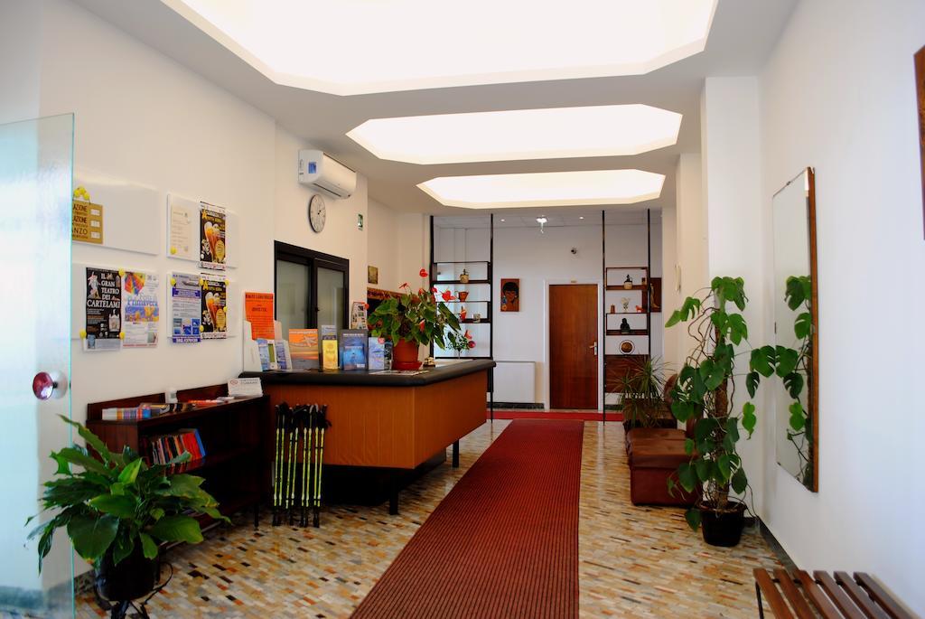 Hotel Bristol Laigueglia Exterior foto